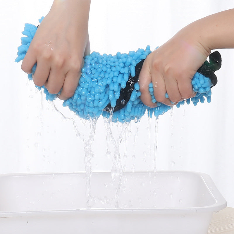 Super Absorbent Microfiber Dog & Cat Bath Towel – Quick Dry Chenille Pet Bathrobe with Double Pockets (62×23cm) - woofyluxe