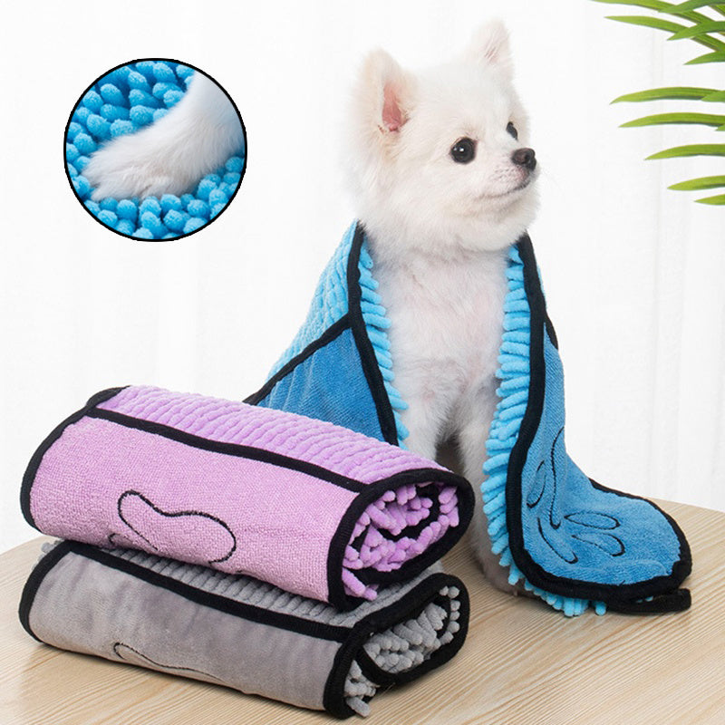 Super Absorbent Microfiber Dog & Cat Bath Towel – Quick Dry Chenille Pet Bathrobe with Double Pockets (62×23cm) - woofyluxe